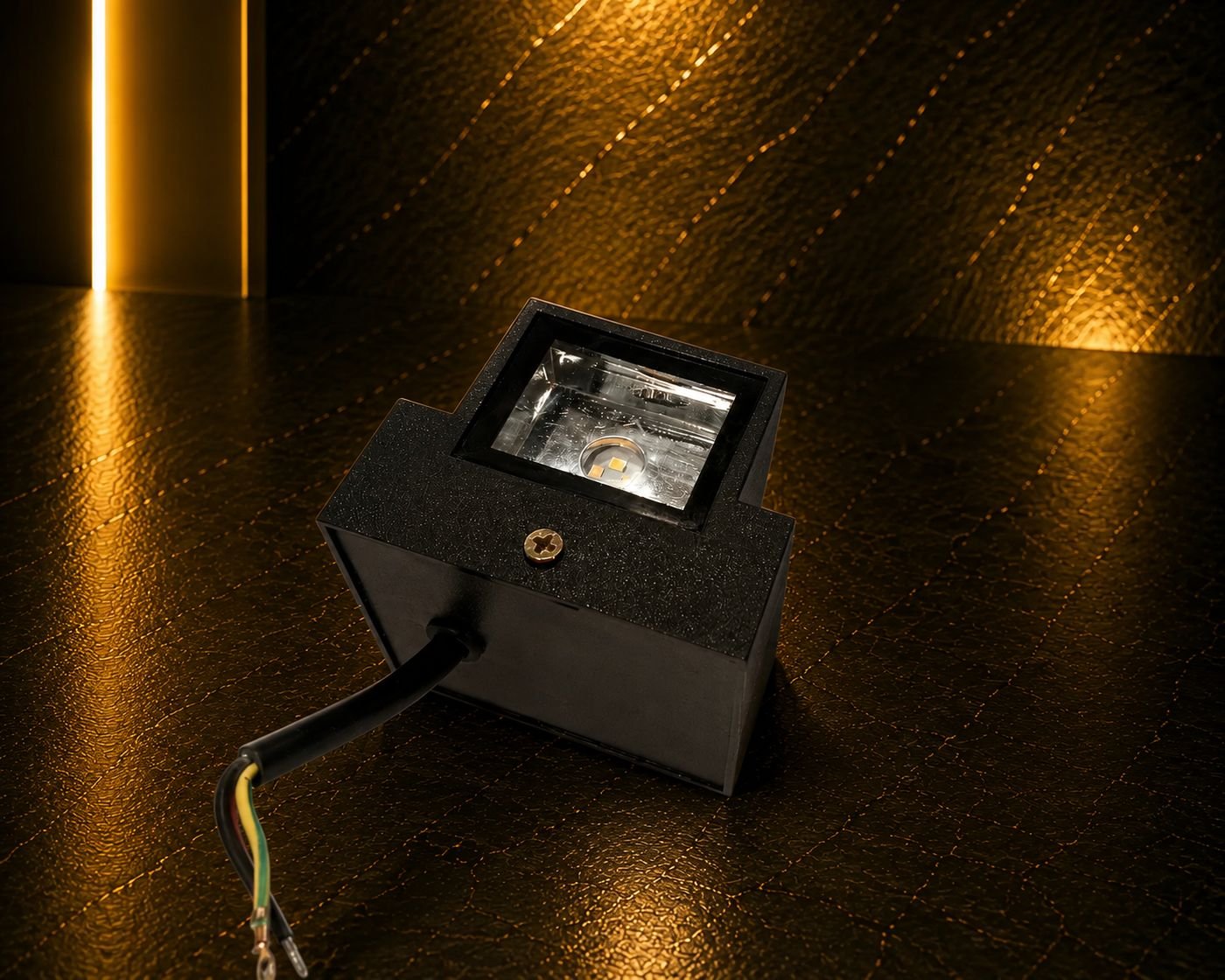 Wall Light-06 Half K